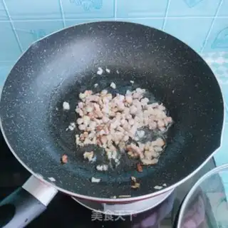 Make Onion sauce and barley noodles step 5