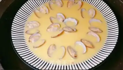 Make Cracking eggs step 12