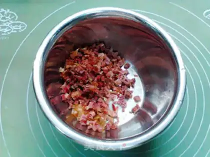 Make Bean-saloon mooncake step 1