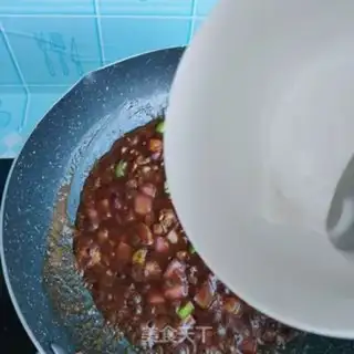 Make Onion sauce and barley noodles step 12