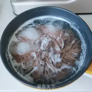 Make Onion sauce and barley noodles step 14