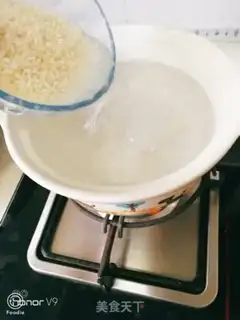 Make Seafood congee step 1