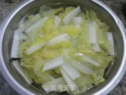 Make The cold pig ear doll step 4