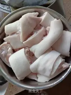 Make Soy sauce pig hoof step 0