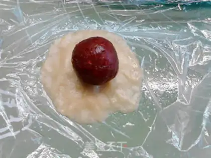 Make Bean-saloon mooncake step 10