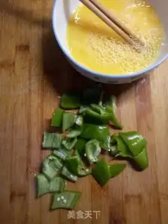 Make Pretzel fried eggs step 1
