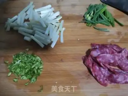 Make Sausage and peanuts step 0