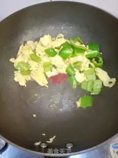 Make Pretzel fried eggs step 5