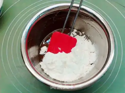 Make Apricot mooncake step 10