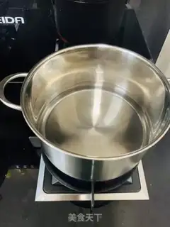 Make Egg soup step 1