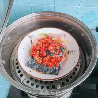 Make A piece of pepper steamed fish step 3