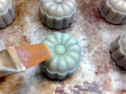 Make Apricot mooncake step 20
