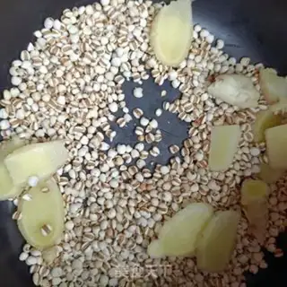 Make Cinnamon quail soup step 2