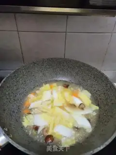 Make Carrot and cabbage soup step 6