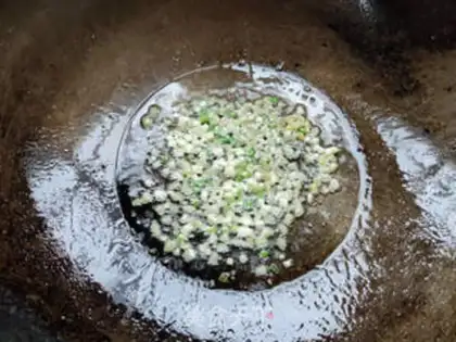 Make The sauerkraut is burning fish step 6