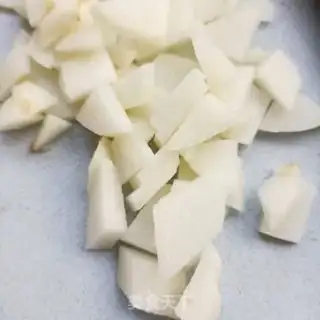 Make Autumn pear stewing snow clams step 4