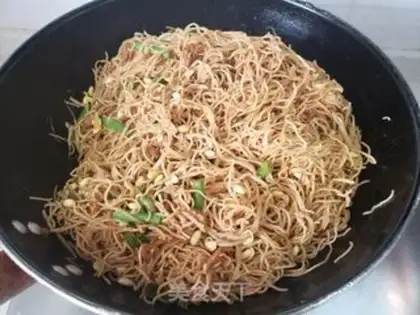 Make Soybeans sprouts, soy sauce step 4