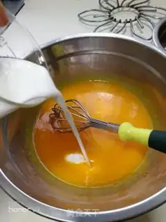 Make Chocolate mousse cake step 2