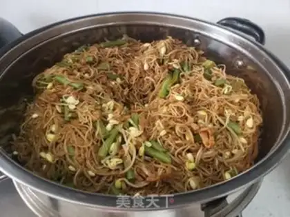 Make Soybeans sprouts, soy sauce step 7