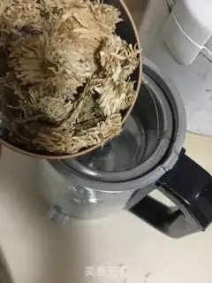 Make Two flowers step 1
