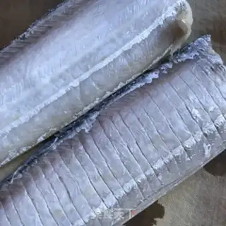 Make Fried Ribbon Fish step 1