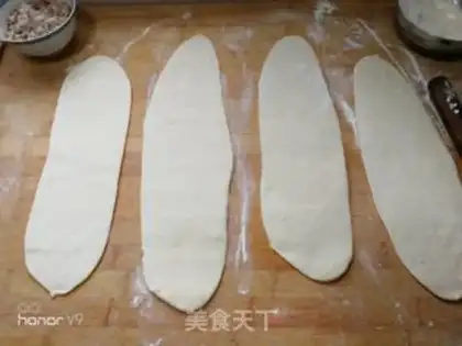 Make Pumpkin pan helmet step 2
