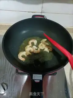 Make Three-coloured rice fried rice step 3