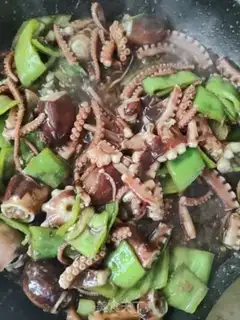 Make Spicy octopus step 2