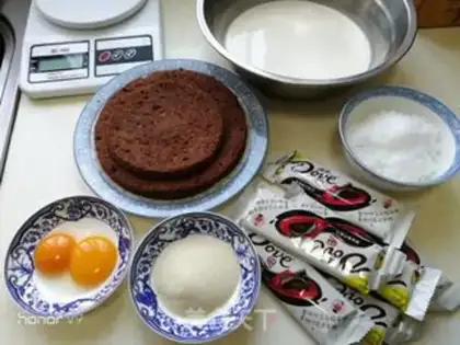 Make Chocolate mousse cake step 11