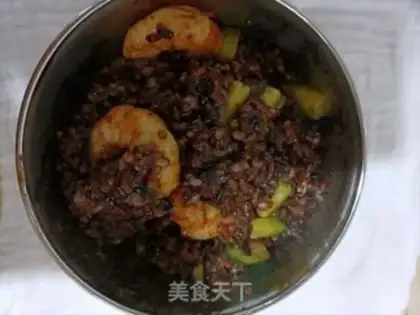 Make Three-coloured rice fried rice step 7