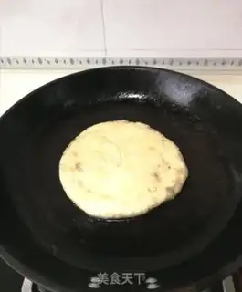 Make Pumpkin pan helmet step 9