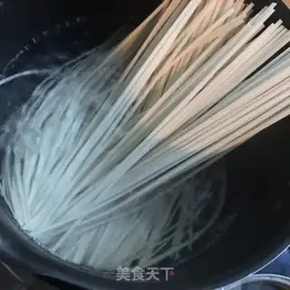 Make Onion noodles step 4