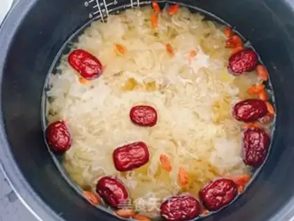 Make The silver spoon of a red date step 6