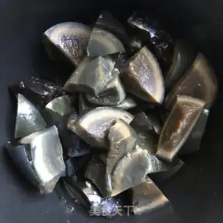 Make Beef leather egg congee step 5