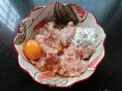 Make Scrambled meatball soup step 1