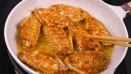 Make Chicken wings in Orleans step 8