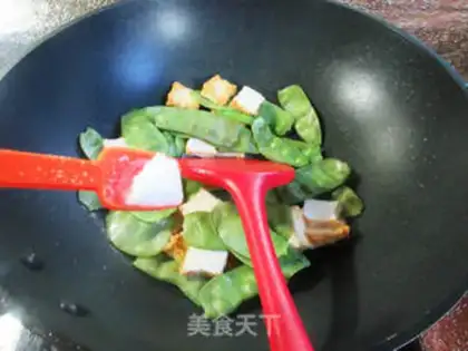 Make Fish tofu fried lentils step 5