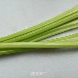 Make Five sausages of celery step 0