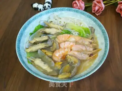 Make Seafood noodles step 5