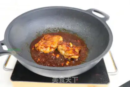 Make Soy chicken leg rice step 6