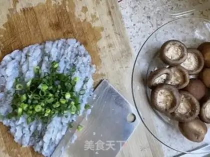 Make Shrimp rolls mushrooms step 0