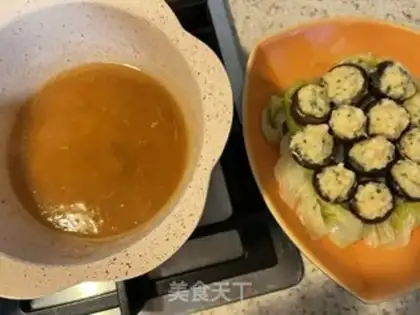 Make Shrimp rolls mushrooms step 5
