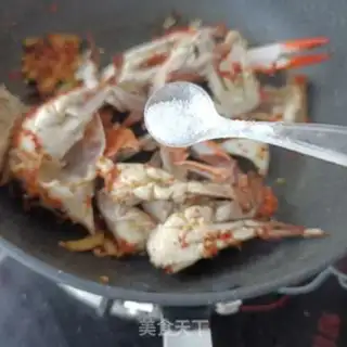 Make Pepper cutter and sea crab step 9