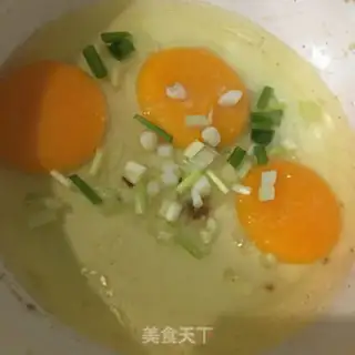 Make Shrimp eggs and melon soup step 3