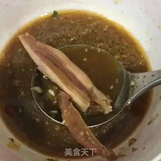 Make Egg gravy noodles step 3