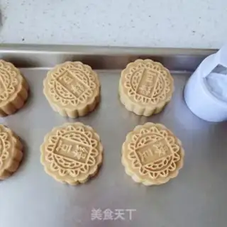 Make Green Bean Mooncake step 8