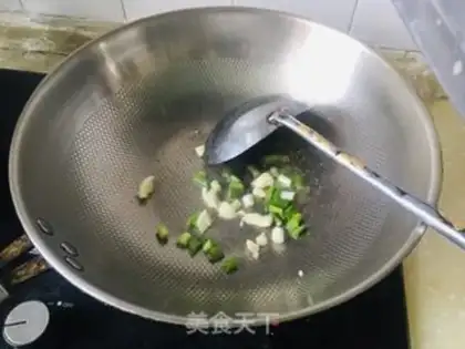 Make Chicken mushrooms and potatoes. Noodles step 2