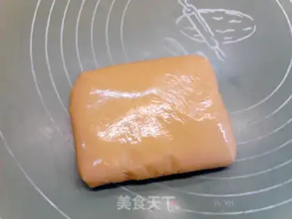 Make Blueberry mooncake step 4
