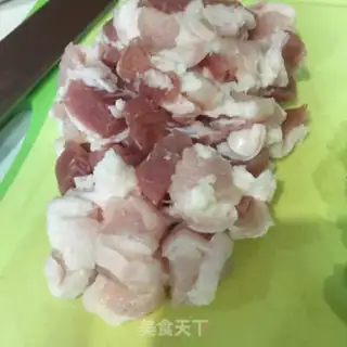 Make Five flowers and a bitter melon step 0