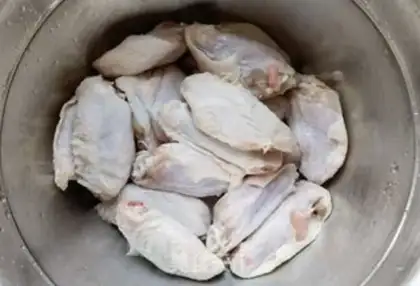 Make Spicy chicken wings step 0